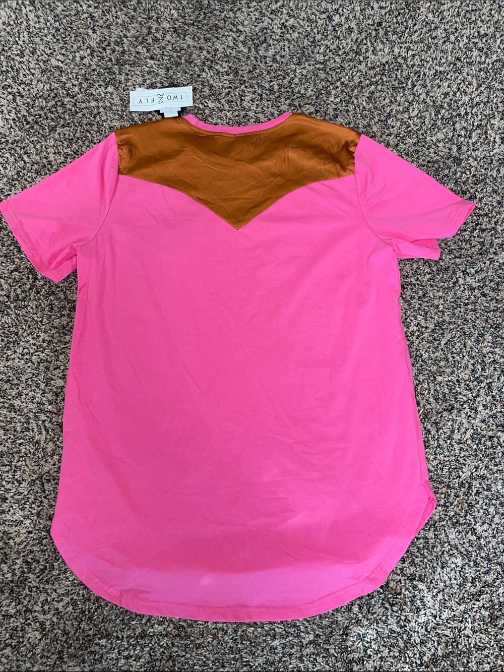 Color block Vibrant Hot Pink and Tan Relaxed Tee Shirt Size M | NWT - Picture 3 of 6